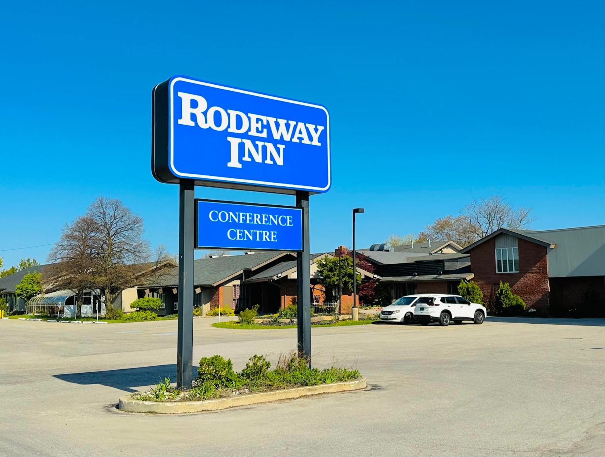 סטראטפורד Rodeway Inn Festival מראה חיצוני תמונה